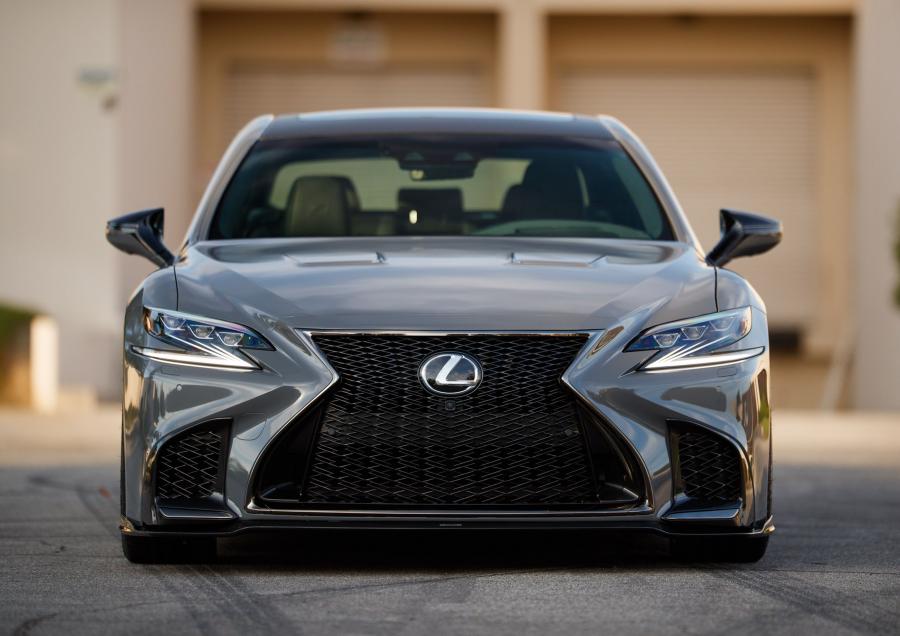  Lexus LS500 F-Sport Custom 2018 года  (фото 6 из 7)